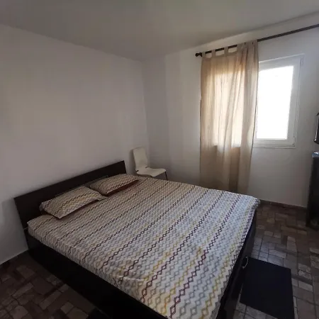 Cabanuta Fara Fite Holiday home Provita de Jos