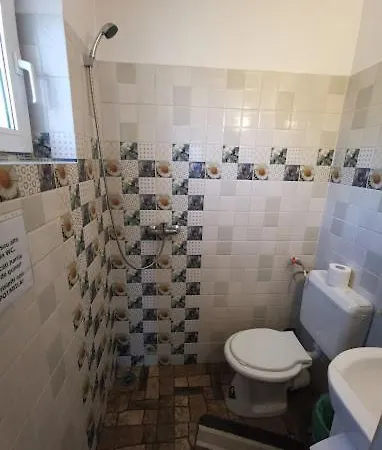 Cabanuta Fara Fite Holiday home Provita de Jos